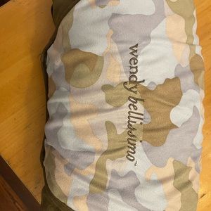 Wendy Bellissimo infant shopping cart & high chair cover